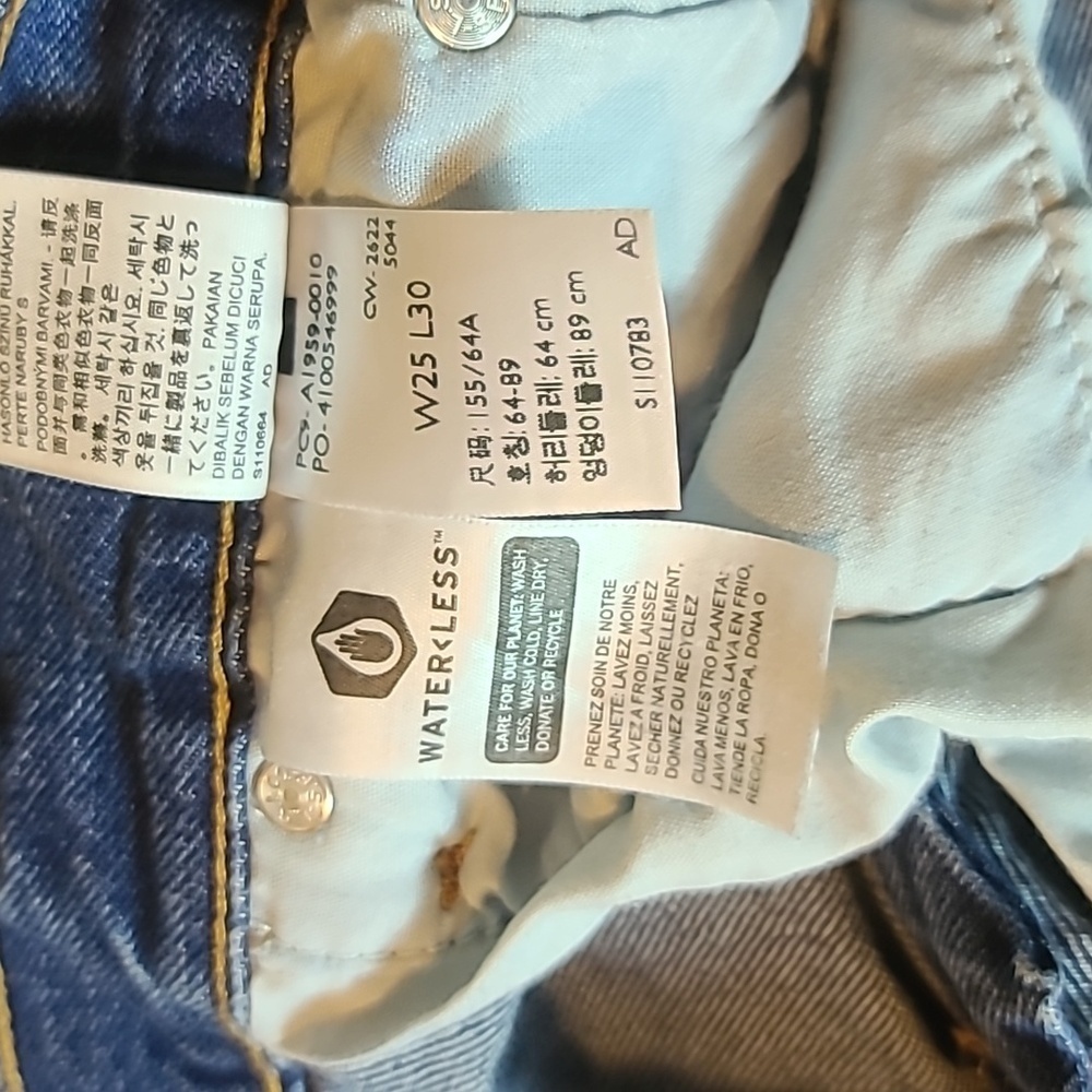 Levi 501 Button fly jeans size 25x30 - Picture 6 of 7
